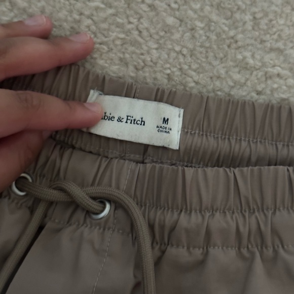 Abercrombie & Fitch Utility Parachute Pants *sold out on website* - Picture 4 of 4